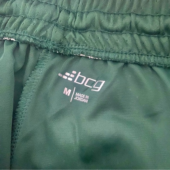 BCG Basketball Shorts Lot of (2) Size Medium Unisex 1 White & 1  Hunter Green - Picture 4 of 6